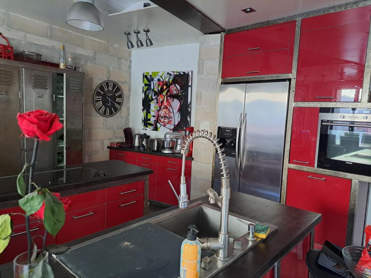 L'Appartement - Chambre Avec Salle De Bains Et Wc Dans Une Galerie D'Art Montbéliard Exteriér fotografie